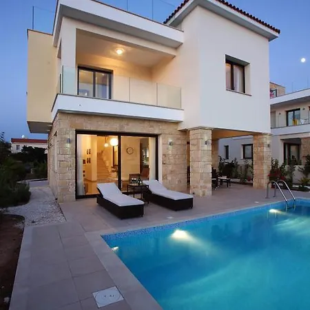 Golden Villas וילה *