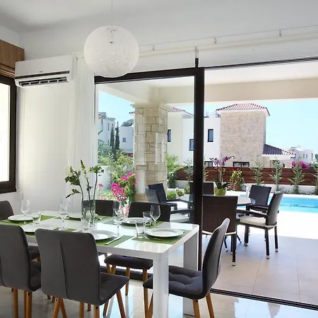 Golden Villas וילה