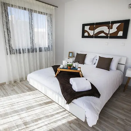 וילה Golden Villas *