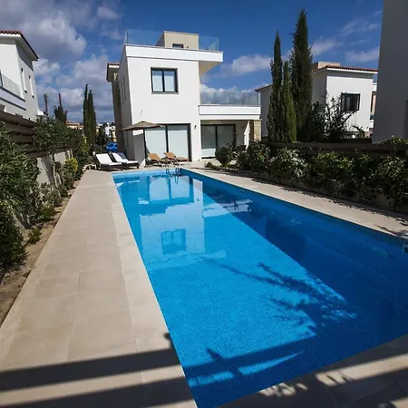 Golden Villas וילה *