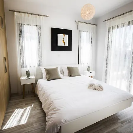 וילה Golden Villas *