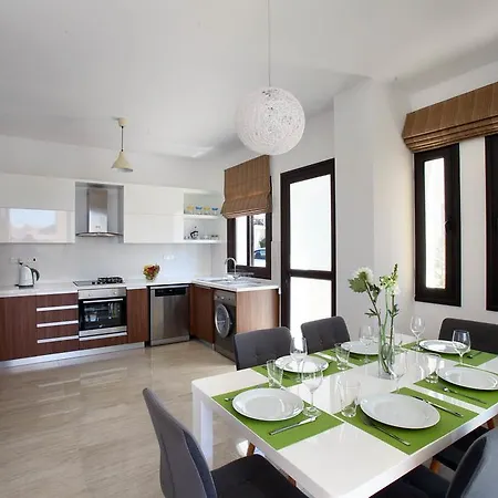 Golden Villas Вилла